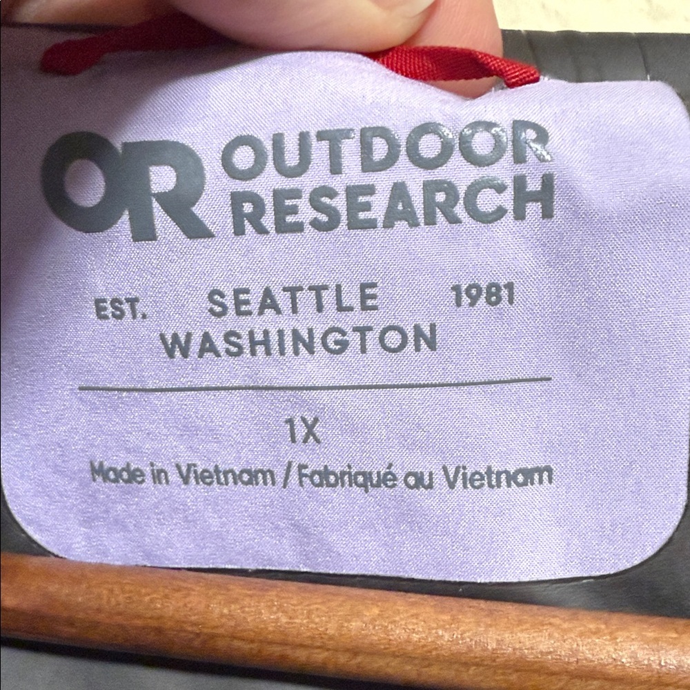 Outdoor Research Gore-Tex Lavender Rain Jacket - Picture 2 of 9